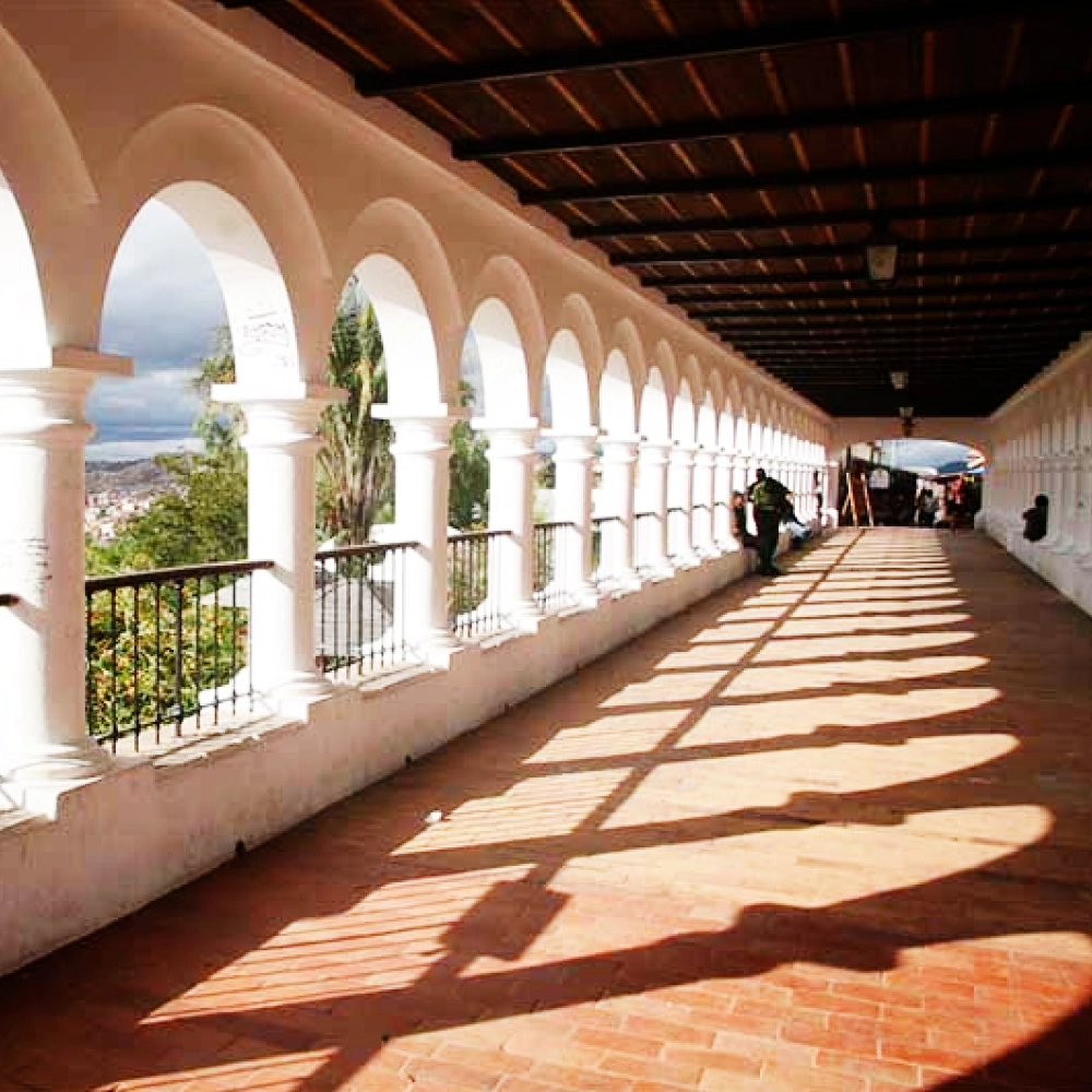 actividad 2 City Tour en Sucre (1er slide)